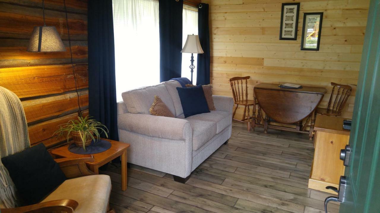 Wolfwood Guest Ranch Villa Clearwater Exterior photo